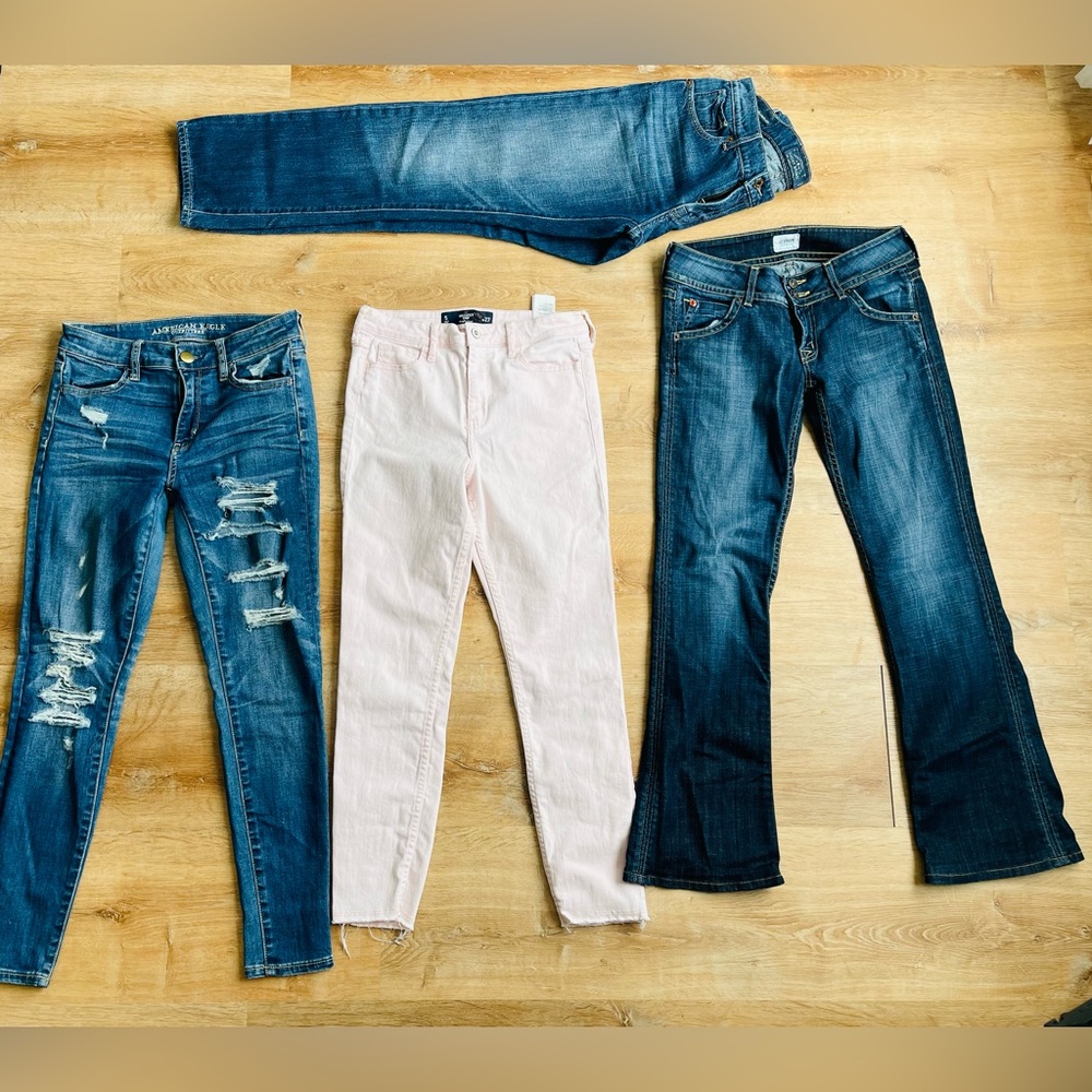 Bundle of jeans size 27